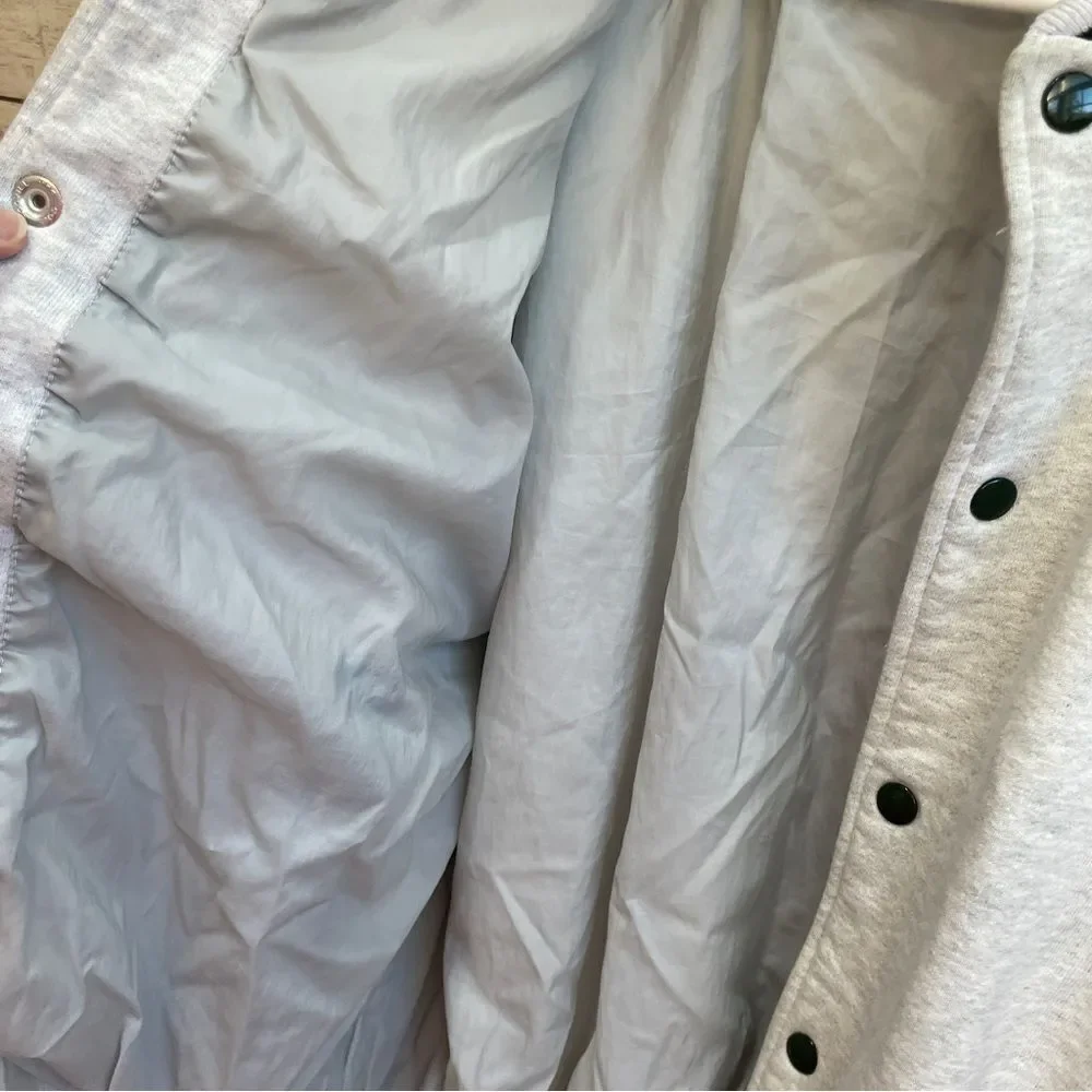 VINTAGE FRUIT OF THE LOOM‎ VARSITY BOMBER JACKET IN GRAY AND GREEN